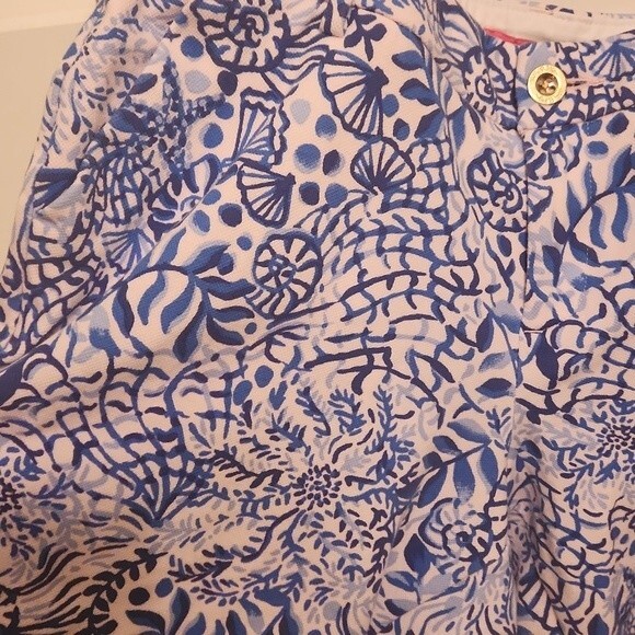 Lilly Pulitzer Callahan Shorts Blue Seashells Size 16 - Picture 3 of 7